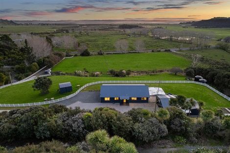 Photo of property in 2708 Kaipara Coast Highway, Glorit, Warkworth, 0984