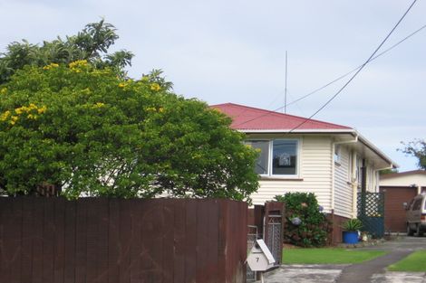 Photo of property in 7 Larnoch Road, Henderson, Auckland, 0610