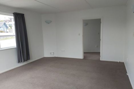 Photo of property in 92 Beazley Avenue, Paparangi, Wellington, 6037
