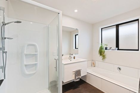 Photo of property in 29 Aratapu Street, Waitara, 4320