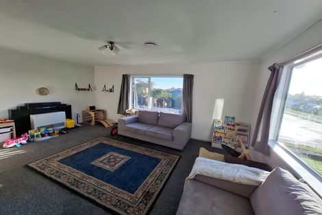 Photo of property in 53 Mould Street, Waitara, 4320