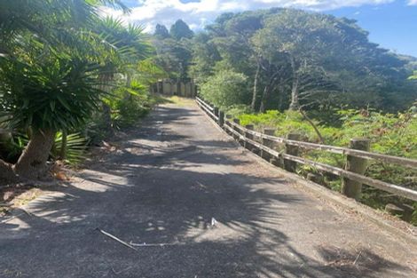 Photo of property in 38 Seaview Road, Castor Bay, Auckland, 0620