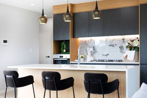 Photo of property in 63 Mcindoe Road, Kumeu, 0810