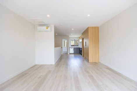 Photo of property in 8 Parenga Lane, Kumeu, 0810