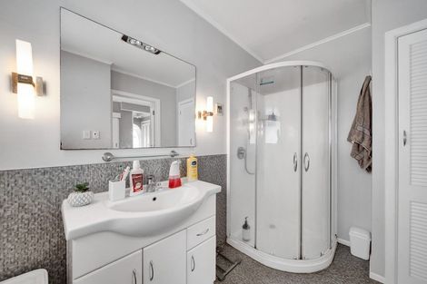 Photo of property in 64 Reid Avenue, Hawera, 4610