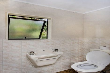 Photo of property in 94a Konini Road, Titirangi, Auckland, 0604