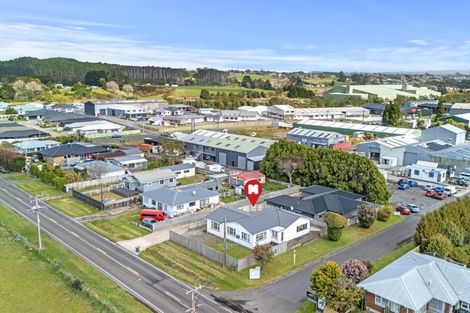 Photo of property in 44 Egmont Road, Waiwhakaiho, New Plymouth, 4312