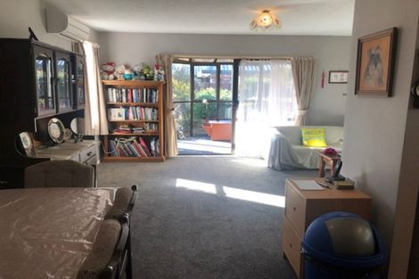 Photo of property in 6 Florance Place, Parklands, Christchurch, 8083