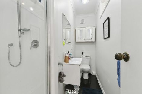 Photo of property in 2/246 Oriental Parade, Oriental Bay, Wellington, 6011