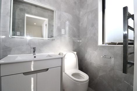 Photo of property in 7d Pinehurst Place, Wattle Downs, Auckland, 2103
