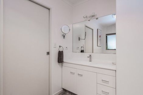 Photo of property in 285unit Vaughan Road, Owhata, Rotorua, 3010