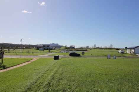 Photo of property in 19 Ngaroma Crescent, Whitianga, 3510