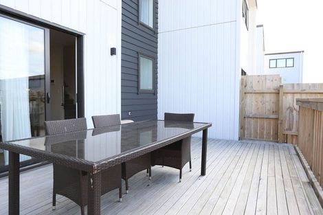 Photo of property in 28b Goodfellow Lane, Flat Bush, Auckland, 2019