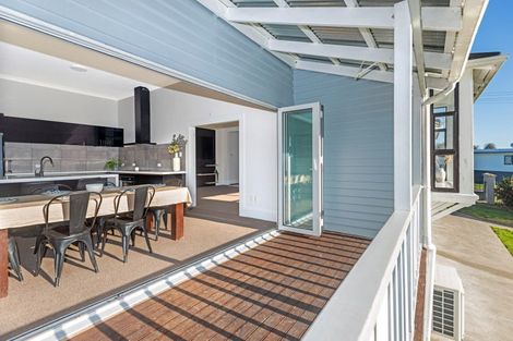Photo of property in 2 Cobden Street, Gisborne, 4010
