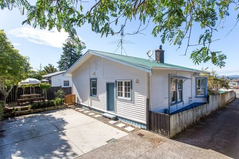 Photo of property in 70a Alfriston Road, Manurewa East, Auckland, 2102