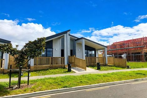 Photo of property in 10 Kaapehu Street, Karaka, 2578