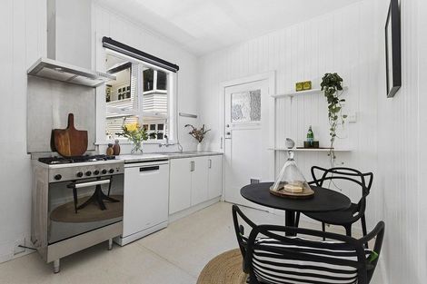 Photo of property in 23 Laura Avenue, Brooklyn, Wellington, 6021