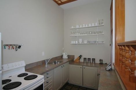 Photo of property in 19 Douglas Street, Mount Cook, Wellington, 6021