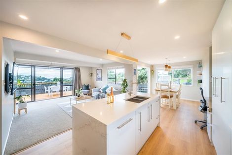 Photo of property in 86 Mercury Way, Whitby, Porirua, 5024