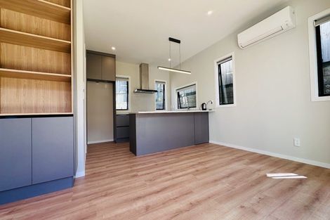 Photo of property in 9c Links Road, New Lynn, Auckland, 0600