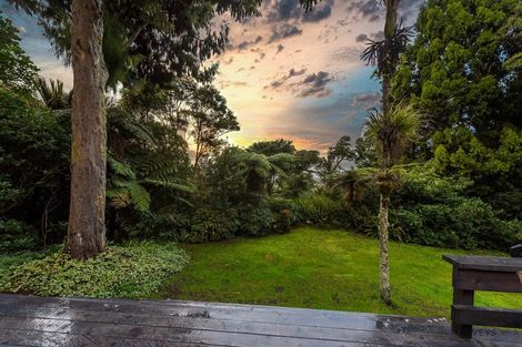 Photo of property in 282 Shaw Road, Titirangi, Auckland, 0604