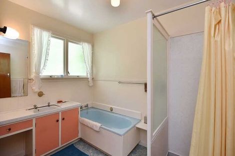 Photo of property in 22 Michael Avenue, Mount Pleasant, Christchurch, 8081