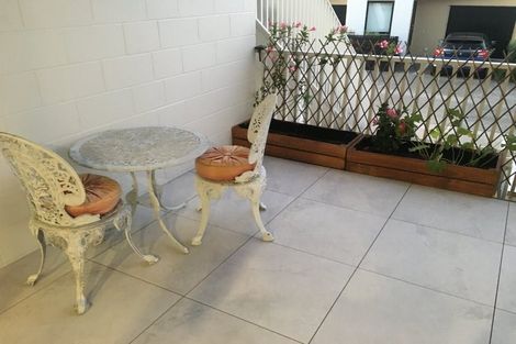 Photo of property in 266 Hobsonville Point Road, Hobsonville, Auckland, 0616