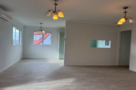 Photo of property in 41 Loughanure Place, Massey, Auckland, 0614