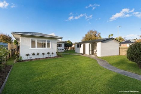 Photo of property in 18 Ashford Avenue, Hokowhitu, Palmerston North, 4410