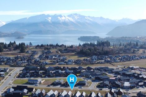 Photo of property in 10 Doug Ledgerwood Drive, Wanaka, 9305