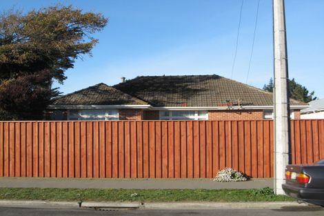 Photo of property in 2/67 Bowhill Road, New Brighton, Christchurch, 8083
