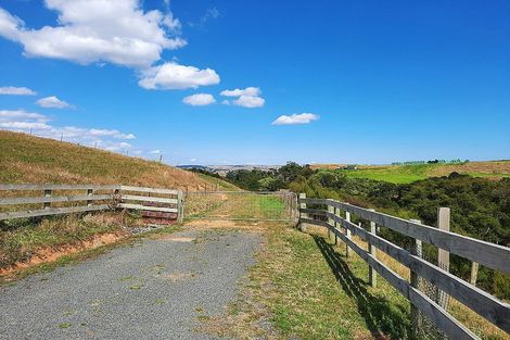 Photo of property in 386c Kauri Road, Onewhero, Tuakau, 2696