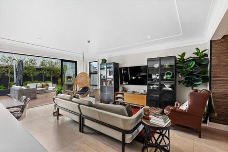 Photo of property in 10a Victoria Road, Devonport, Auckland, 0624