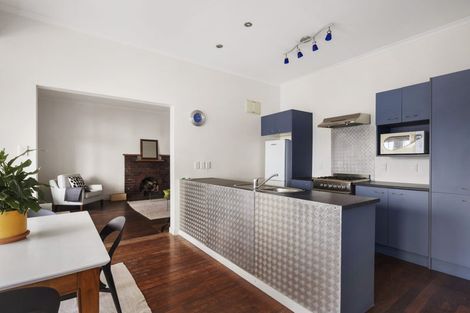 Photo of property in 72 Maida Vale Road, Roseneath, Wellington, 6011
