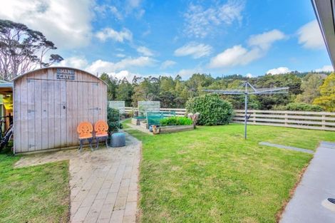Photo of property in 64 Kaipara Coast Highway, Helensville, Kaukapakapa, 0871