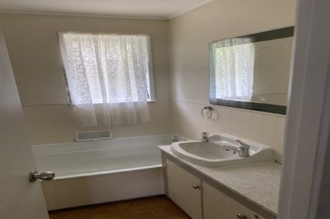 Photo of property in 27 Royal Arch Place, Rosehill, Papakura, 2113