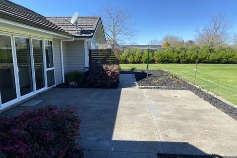 Photo of property in 3 Royal Oaks Lane, Newstead, Hamilton, 3286