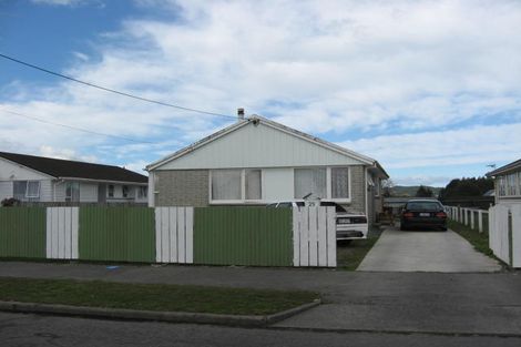 Photo of property in 25 Clyde Street, Masterton, 5810