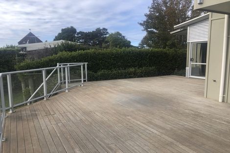 Photo of property in 9 Okura River Road, Okura, Albany, 0792