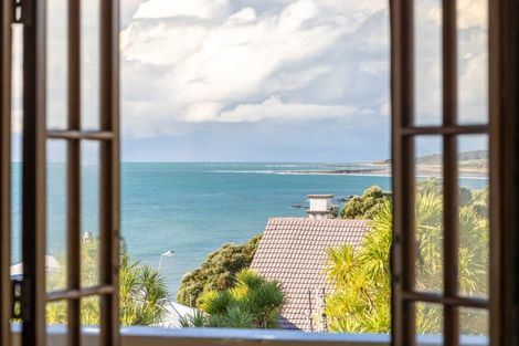 Photo of property in Devonport Apartments, 50/127 Saint Aubyn Street, New Plymouth, 4310