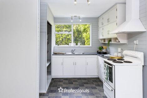 Photo of property in 29 Edelweiss Grove, Timberlea, Upper Hutt, 5018