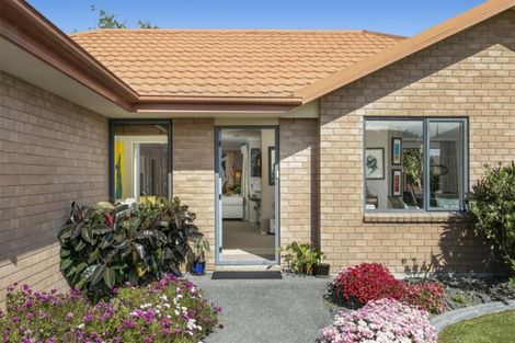 Photo of property in 9 Piriti Drive, Te Atatu Peninsula, Auckland, 0610