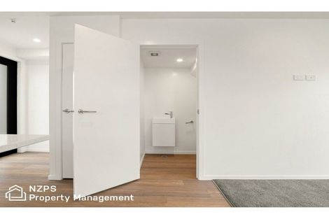 Photo of property in 67f Royal Crescent, Saint Kilda, Dunedin, 9012