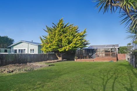 Photo of property in 14 Pacific Road, North New Brighton, Christchurch, 8083