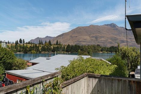 Photo of property in 7 Suburb Street, Queenstown, 9300