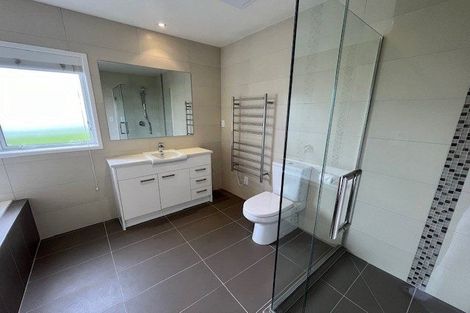 Photo of property in 9 Swindon Close, Mellons Bay, Auckland, 2014
