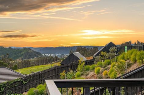 Photo of property in 5 Manatu Close, Whangamata, 3691