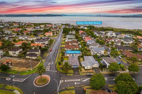 Photo of property in 2 Gunner Drive, Te Atatu Peninsula, Auckland, 0610