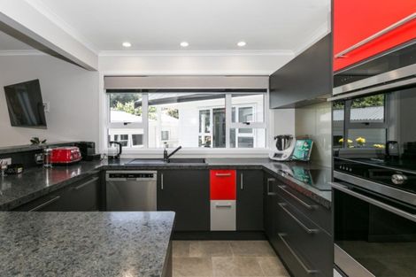 Photo of property in 7 Church Road, Taradale, Napier, 4112