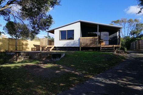 Photo of property in 990 Papamoa Beach Road, Papamoa Beach, Papamoa, 3118